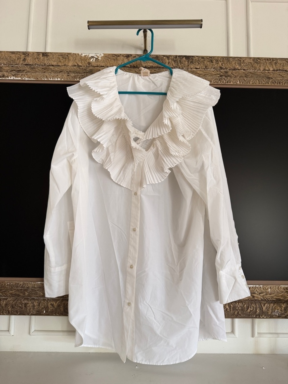 H&M White Ruffled Pleated Collar Blouse